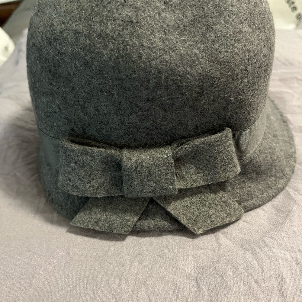 Old Navy Gray Cloche Winter Hat
